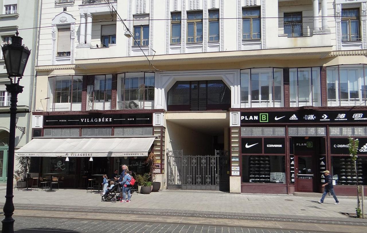 Julia Apartman Miskolc Exterior foto